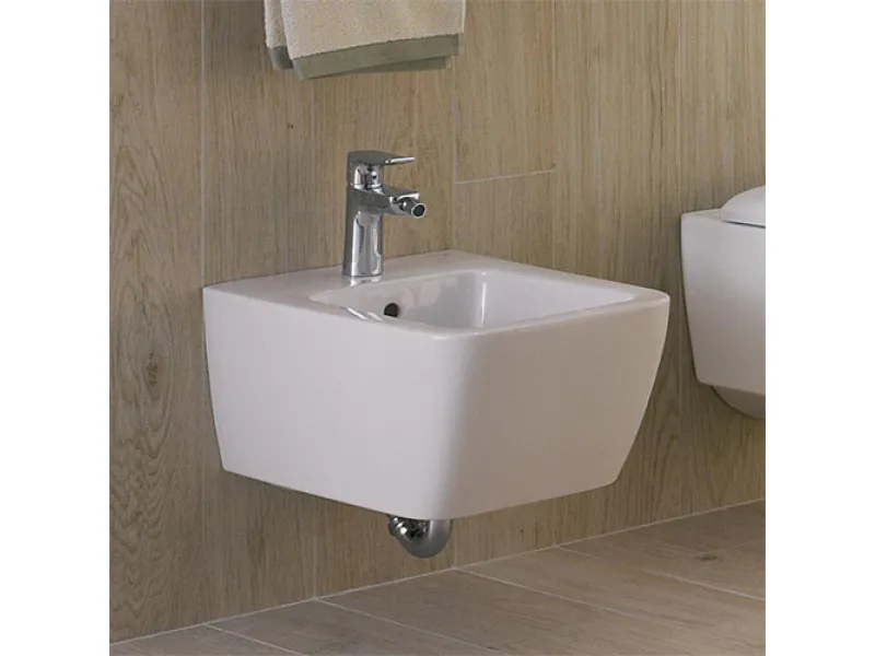 Geberit  iCon Square konzolni bide 231910000 